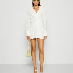 à prix réduits NA-KD Stephsa X Na_Kd Twisted Detail Shirt Dress – Robe De Soirée – Snow White 10