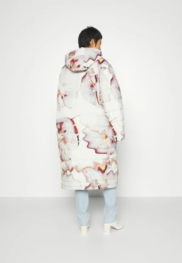 vente à bas prix Henrik Vibskov Tabasco Long Coat – Manteau D’Hiver – Snow Tomato Mouse 5