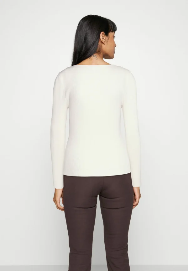 Banana Republic Open Vee Neck – Pullover – Snow Day boutique 4