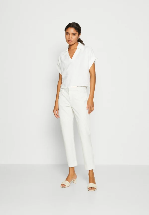 REMISE allant jusqu. Banana Republic Popover – Blouse – Snow Day 3