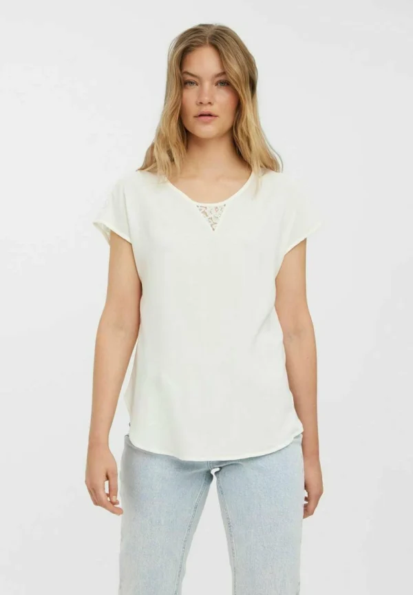 Vero Moda T-Shirt Imprimé – Snow White prix pas cher 1